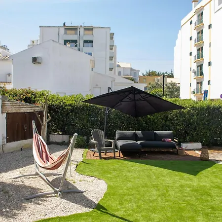 Semesterbostad Urban Beach I *
